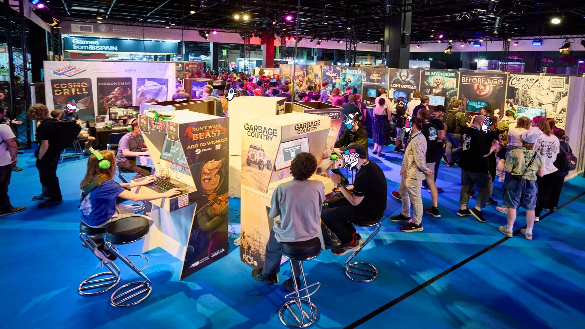 Arcade booth