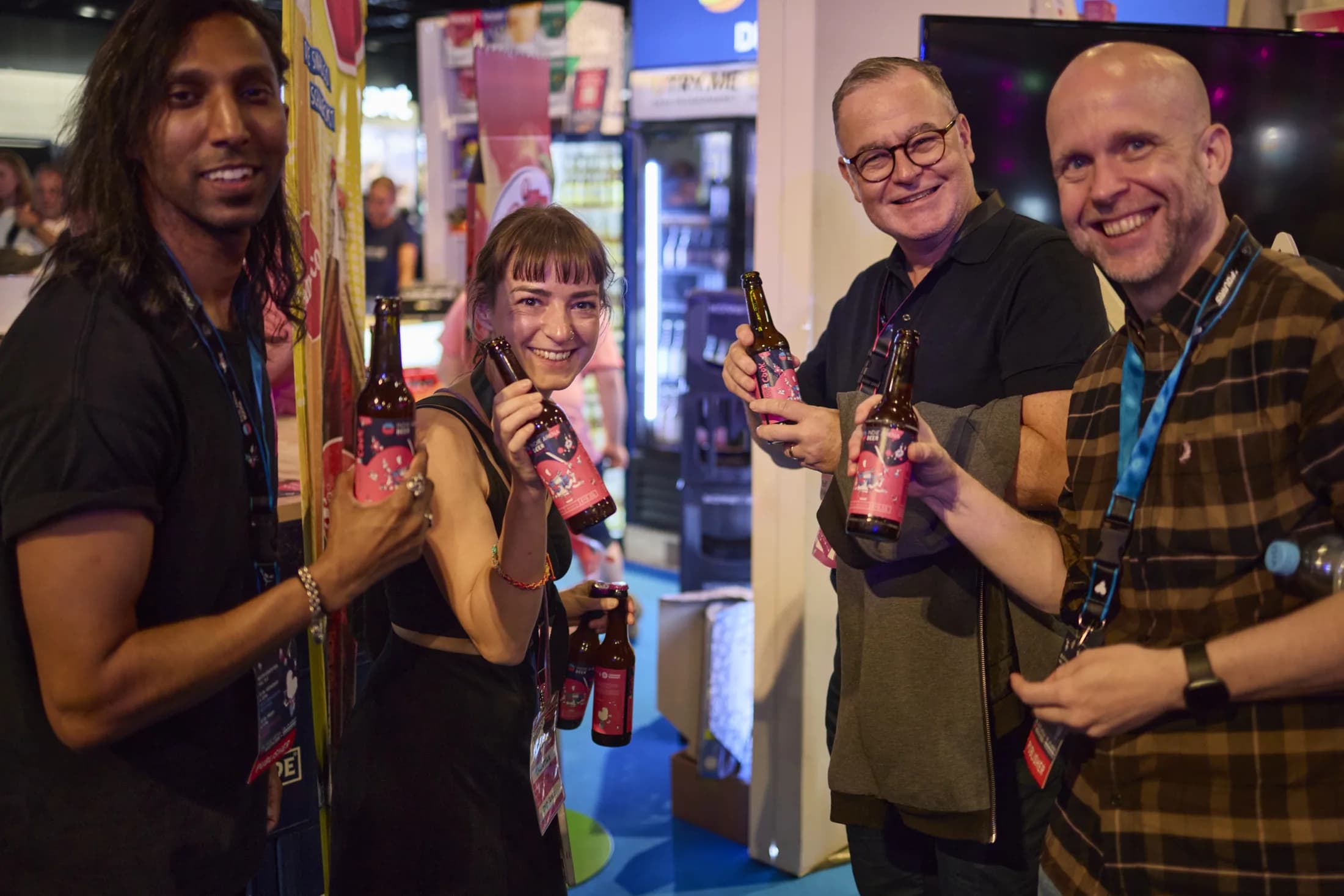 Reception guests sharing drinks in 2025